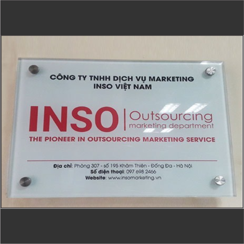 Bảng tên công ty 2 - in UV 20x30cm