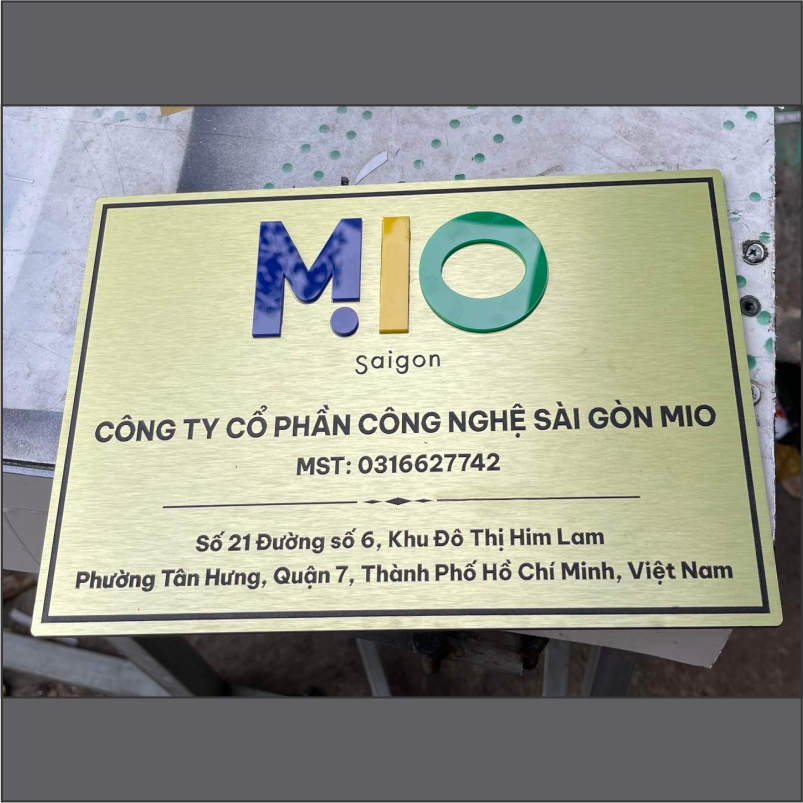 Bảng tên alu - M3 (20x30cm) in UV